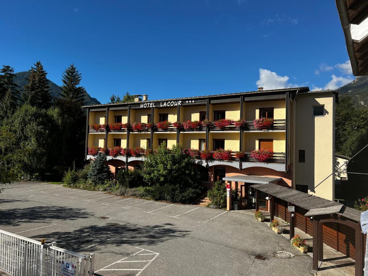 Hôtel Lacour Eygliers Exterior foto